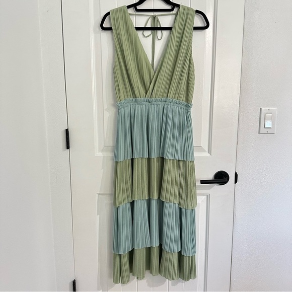 NWOT Adelyn Rae Pastel Green and Blue Tiered Midi Sleeveless Dress - Picture 1 of 6